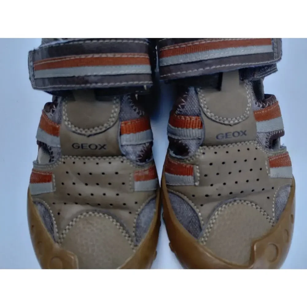 Geox KidsClosed Toe Sandals Mesh Summer Water Shoes Size 3.5 Brown/Orange